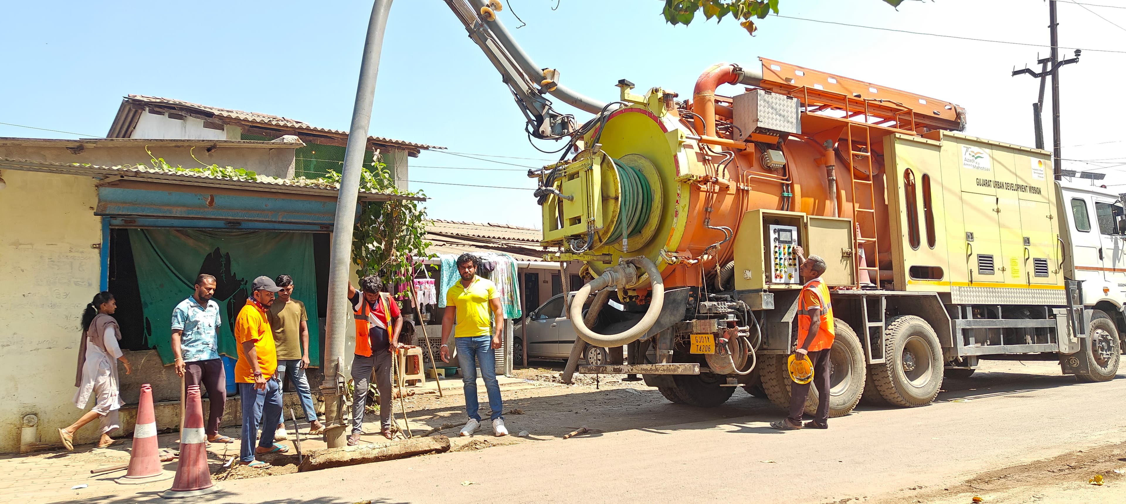 Dharampur Municipality Deploys Advanced Super Sucker Machine for Efficient Sewer Cleaning