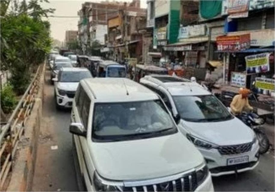 BJP Kisan Morcha Leader's Show of Strength Causes Stir in Bhind