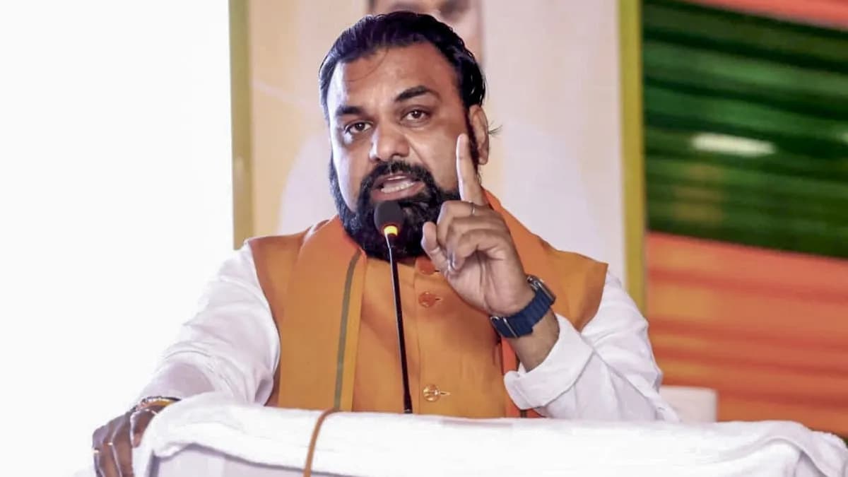 Bihar CM Cracks Down on Coaching Centers, Issues Strict Instructions