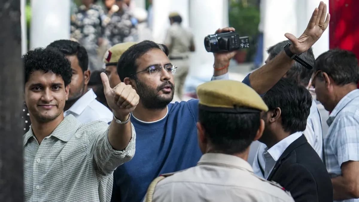 Janata Party Leaders' Troubles Mount as Custody Extended
