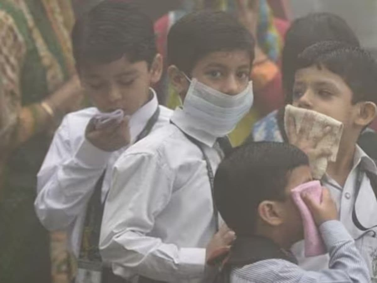Delhi's Schools Shift to Online Learning Amid Severe Air Pollution