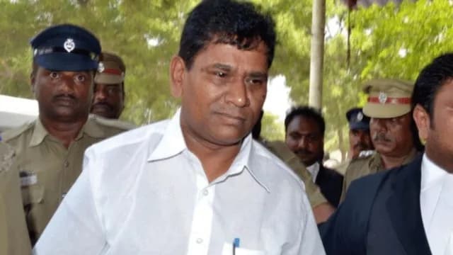 Santiago Martin's Family Seeks Electoral Fortune through Multiple Political Parties