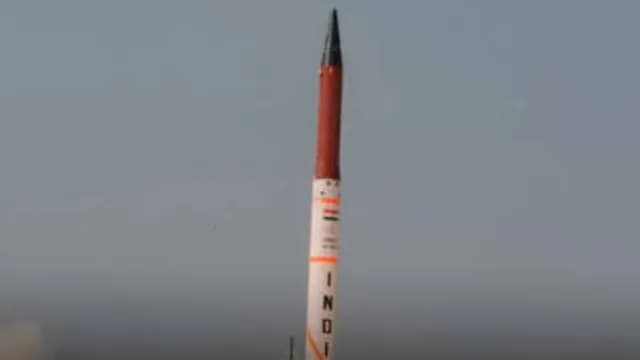 India Successfully Tests Agni-4 Medium-Range Ballistic Missile