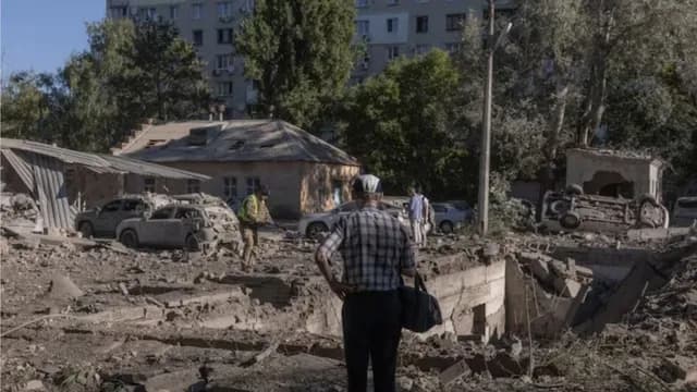 Russia Resumes Airstrikes on Kiev After US Envoys' Visit