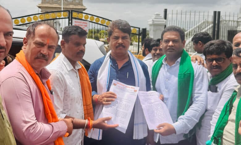 Karnataka's Water Scarcity Worsens: Opposition Demands Compensation Package for Farmers