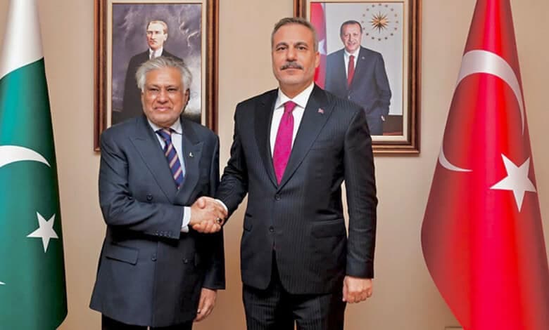 Pakistan's Deputy Prime Minister and Chief of Defence Forces Arrive in Turkiye for Trilateral Defence Pact Meeting